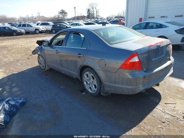 2010 FORD FUSION 3FAHP0HG5AR303797 Photo 2