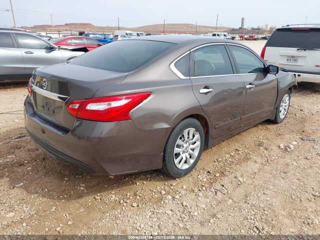 1N4AL3AP1HN316181 Nissan Altima 2.5 S