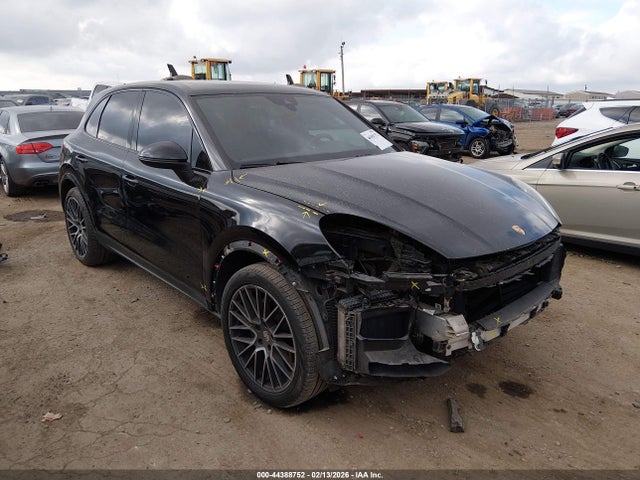 2019 PORSCHE CAYENNE WP1AA2AY5KDA10731 Photo 0
