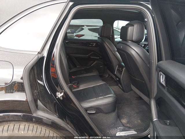 2019 PORSCHE CAYENNE WP1AA2AY5KDA10731 Photo 7