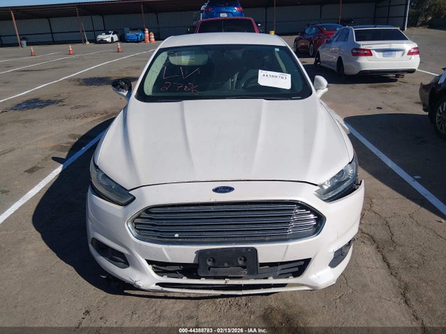 3FA6P0LU6GR215399 Ford Fusion Hybrid Se