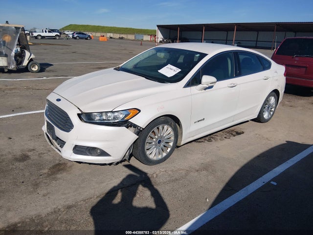 3FA6P0LU6GR215399 Ford Fusion Hybrid Se