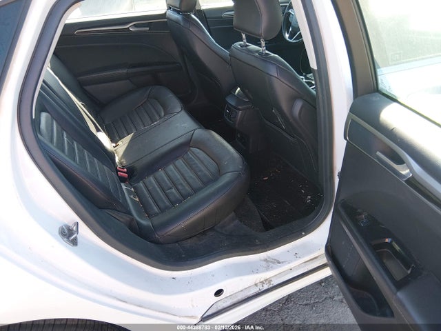 3FA6P0LU6GR215399 Ford Fusion Hybrid Se