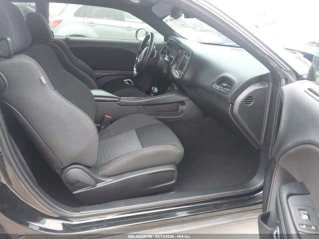 Продаж на аукціоні авто 2021 Dodge Challenger R/t, vin: 2C3CDZBT8MH662721, номер лоту: 44388796