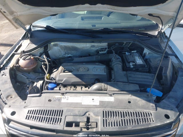 WVGAV7AX5FW602596 Volkswagen Tiguan Sel