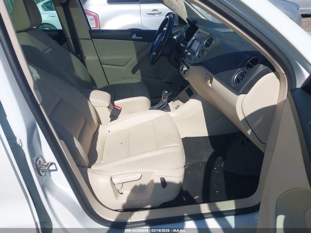 WVGAV7AX5FW602596 Volkswagen Tiguan Sel