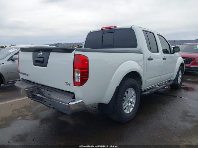 1N6AD0ER5JN739429 Nissan Frontier Sv