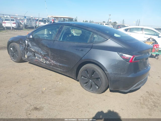 2024 TESLA MODEL 3 5YJ3E1EA4RF735911 Photo 2