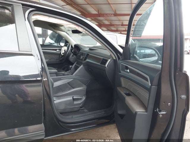 44388874 :رقم المزاد ، 1V2DP2CA0MC580995 vin ، 2021 Volkswagen Atlas 2.0t Se مزاد بيع