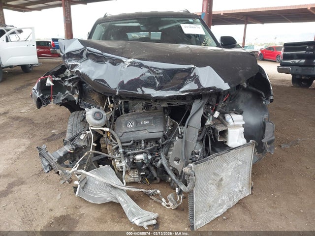 44388874 :رقم المزاد ، 1V2DP2CA0MC580995 vin ، 2021 Volkswagen Atlas 2.0t Se مزاد بيع