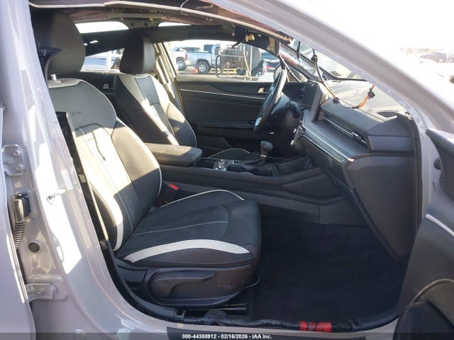 Продаж на аукціоні авто 2025 Kia K5 Gt-line, vin: KNAG64J75S5384618, номер лоту: 44388912
