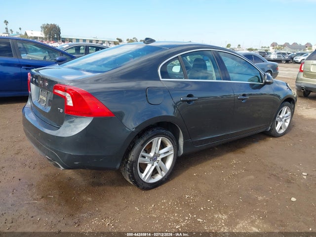 YV1612FS9E2278235 Volvo S60 T5