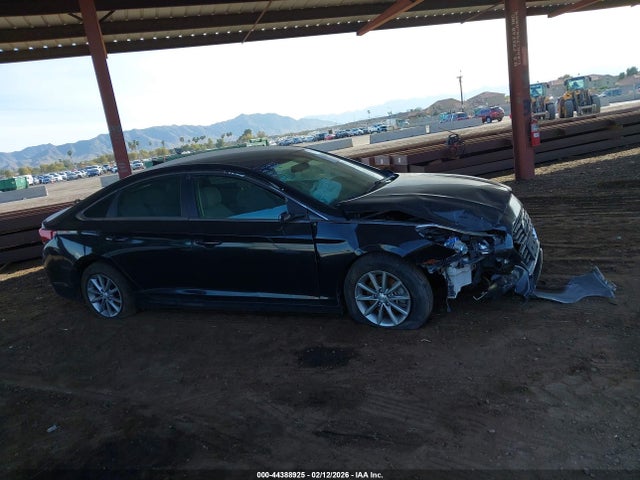Hyundai SONATA SE 2019 5NPE24AF7KH784807 Image 13