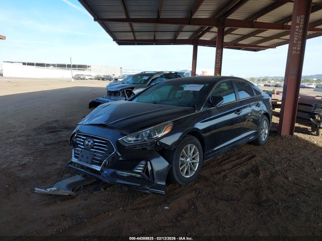 Hyundai SONATA SE 2019 5NPE24AF7KH784807 Image 2