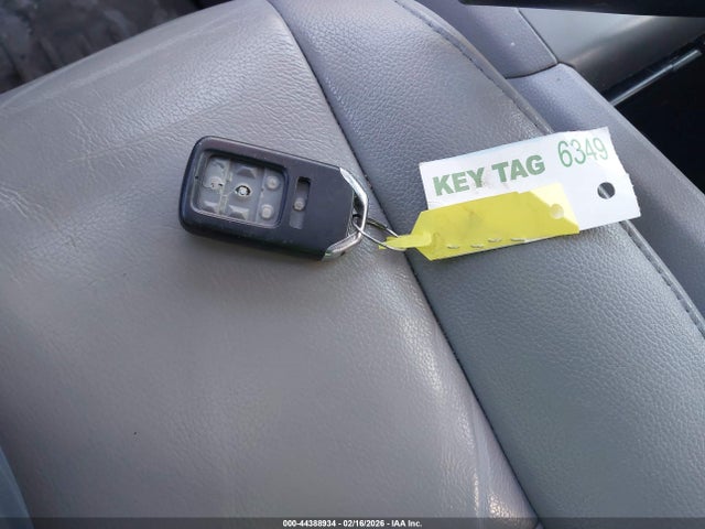 44388934 :رقم المزاد ، 5FNYF5H57MB008991 vin ، 2021 Honda Pilot 2wd Ex-l مزاد بيع