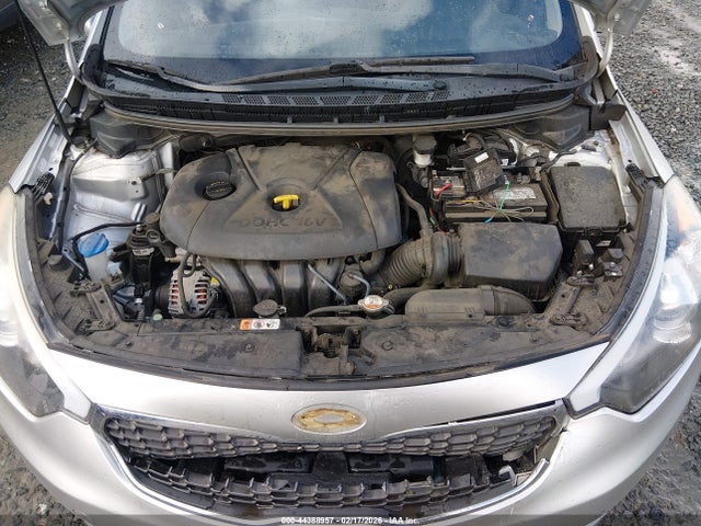 KIA FORTE LX 2016 KNAFX4A69G5535077 Image 10
