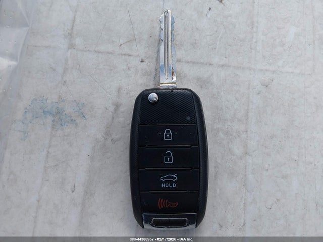 KIA FORTE LX 2016 KNAFX4A69G5535077 Image 11