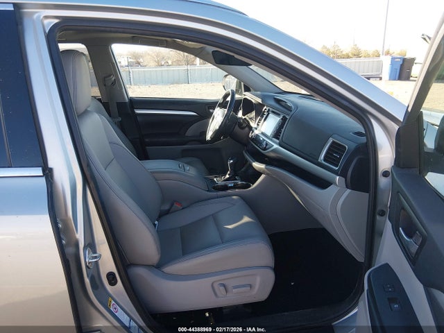 5TDJZRFH6KS573948 Toyota Highlander Xle