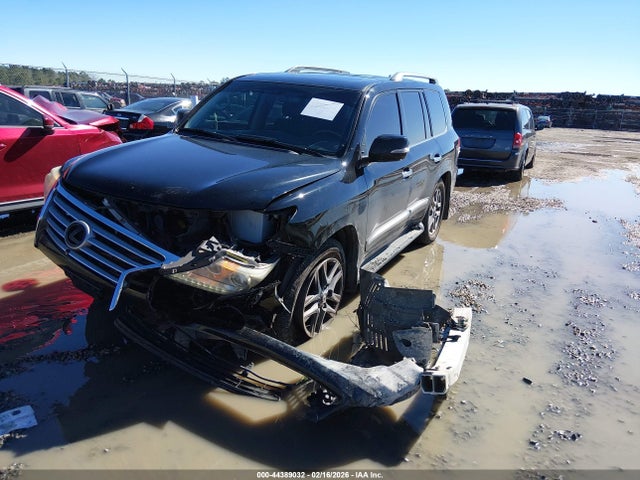 Lexus LX 570 2014 JTJHY7AX4E4141280 Image 2