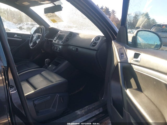 WVGBV7AX4GW612266 Volkswagen Tiguan R-line