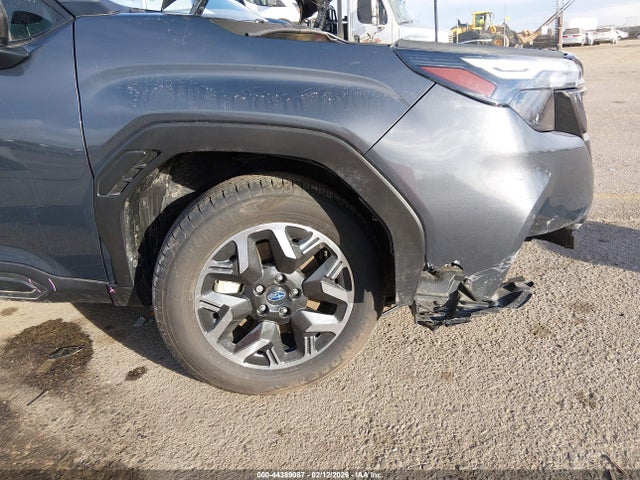 2025 Subaru Forester Premium მანქანა იყიდება აუქციონზე, vin: JF2SLDBC4SH605501, აუქციონის ნომერი: 44389087