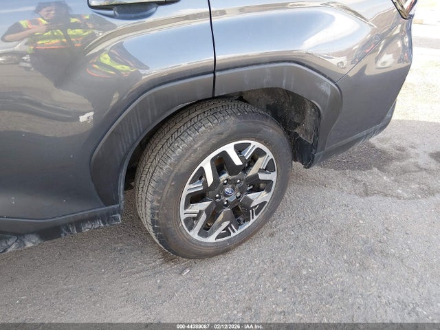 2025 Subaru Forester Premium მანქანა იყიდება აუქციონზე, vin: JF2SLDBC4SH605501, აუქციონის ნომერი: 44389087