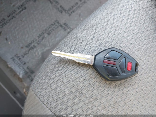 2011 MITSUBISHI ENDEAVOR 4A4JM2AS3BE015191 Photo 10