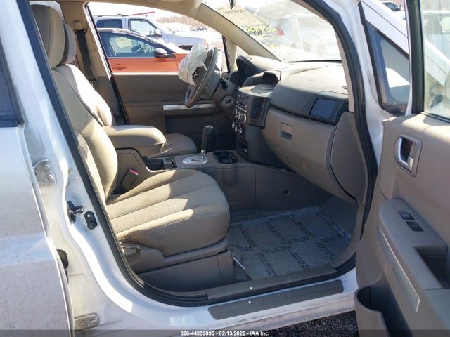 2011 MITSUBISHI ENDEAVOR 4A4JM2AS3BE015191 Photo 4