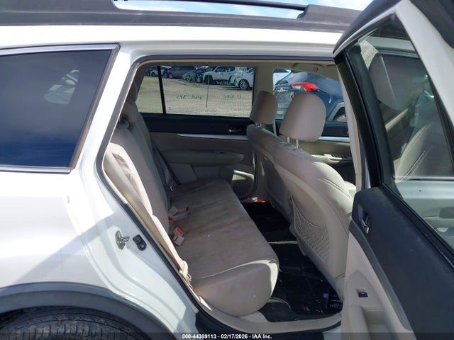 Subaru Outback 2.5i Premium 2014 4S4BRBCC1E3310045 Image 8