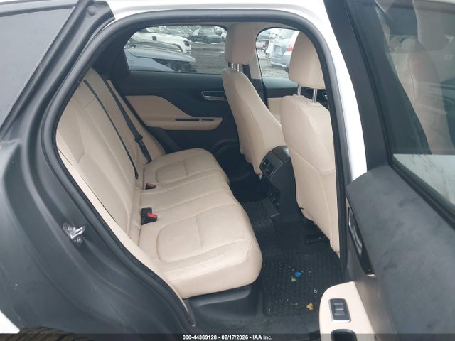 2018 JAGUAR F-PACE SADCJ2FX4JA272271 Photo 7