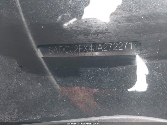 2018 JAGUAR F-PACE SADCJ2FX4JA272271 Photo 8