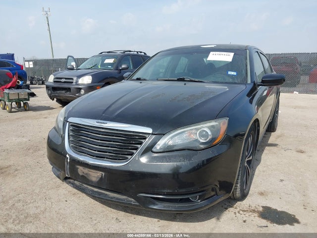 Aukcja sprzedaży 2014 Chrysler 200 Touring, vin: 1C3CCBBGXEN132255, numer aukcji: 44389166