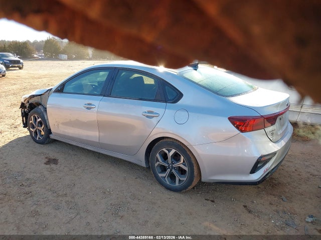 44389168 :رقم المزاد ، 3KPF24AD1LE245754 vin ، 2020 Kia Forte Lxs مزاد بيع