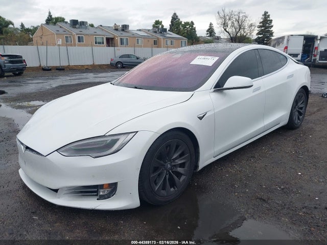 2019 TESLA MODEL S 5YJSA1E28KF348302 Photo 1