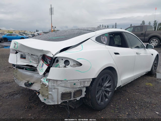 2019 TESLA MODEL S 5YJSA1E28KF348302 Photo 3