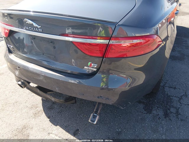 SAJBM4BV2GCY22354 Jaguar Xf S