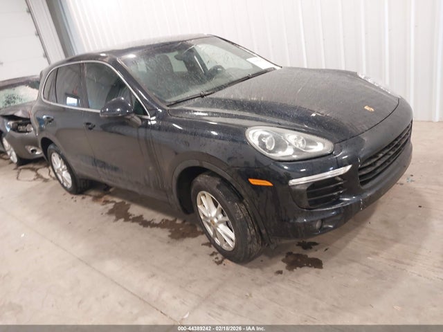 2016 PORSCHE CAYENNE WP1AA2A2XGKA13297 Photo 0