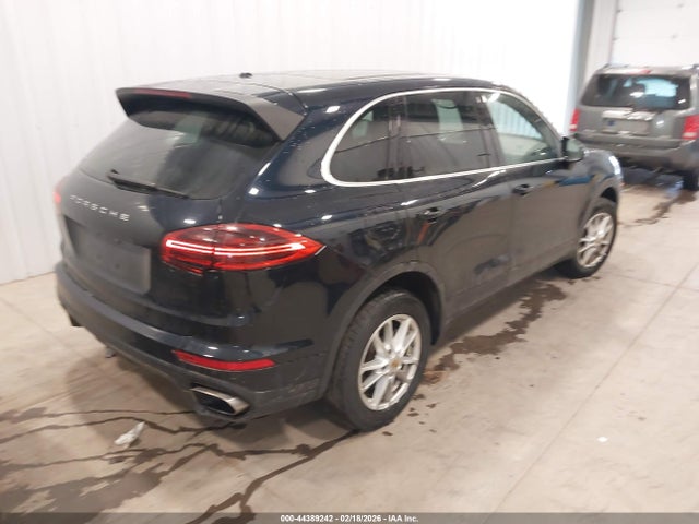2016 PORSCHE CAYENNE WP1AA2A2XGKA13297 Photo 3