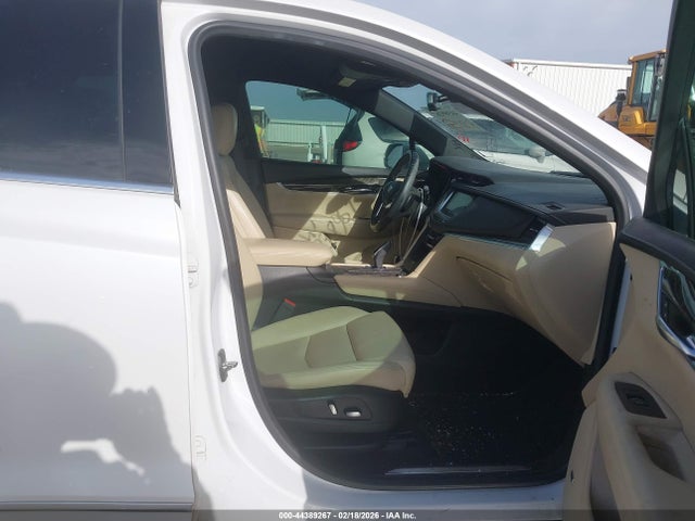 2017 CADILLAC XT5 1GYKNARS4HZ115349 Photo 4