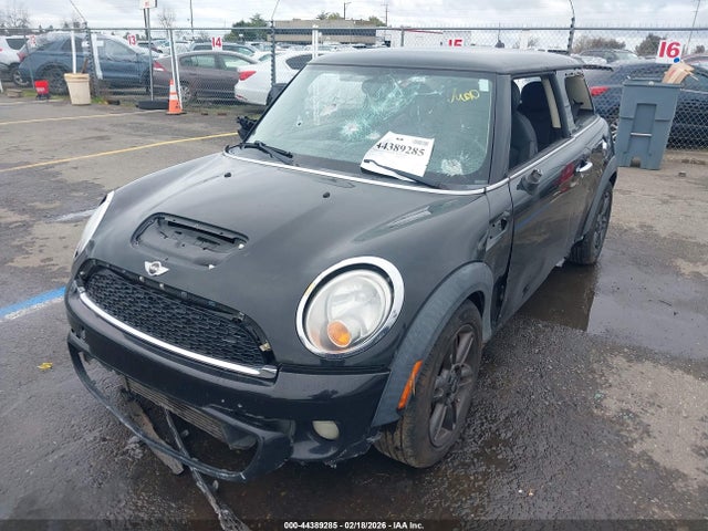 44389285 :رقم المزاد ، WMWSV3C55BTY14887 vin ، 2011 Mini Cooper S مزاد بيع