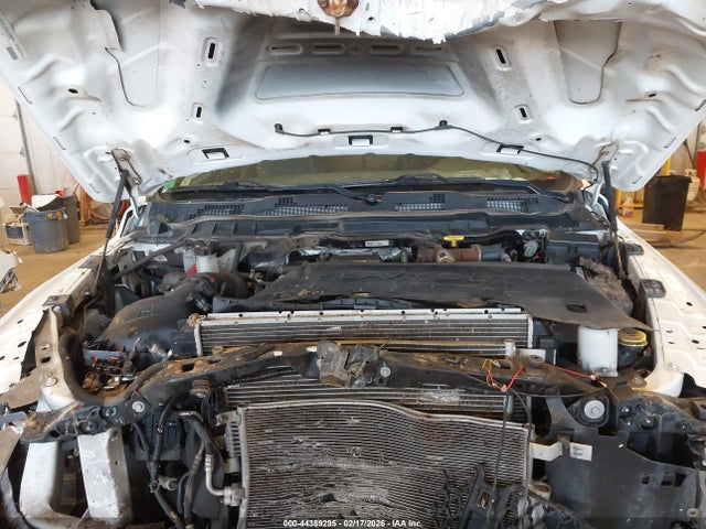 44389295 :رقم المزاد ، 3C7WRTCL7JG387475 vin ، 2018 Ram 3500 Chassis Tradesman/slt/laramie مزاد بيع