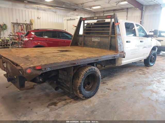 44389295 :رقم المزاد ، 3C7WRTCL7JG387475 vin ، 2018 Ram 3500 Chassis Tradesman/slt/laramie مزاد بيع