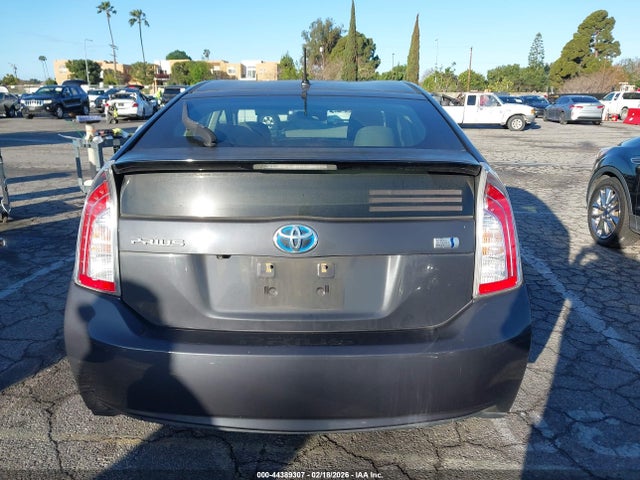 Toyota Prius Two 2015 JTDKN3DU6F0448373 Image 16