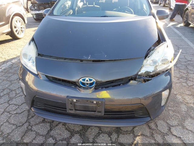 Toyota Prius Two 2015 JTDKN3DU6F0448373 Image 6