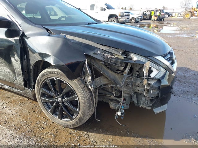 1N4AL3AP0JC184211 Nissan Altima 2.5 Sv