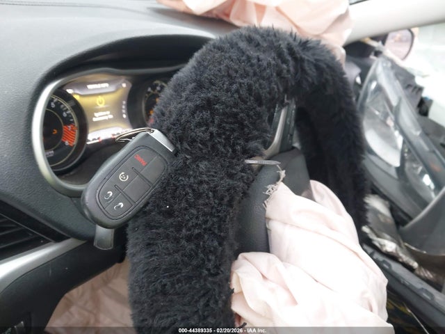 44389335 :رقم المزاد ، 1C4PJMDS0EW180731 vin ، 2014 Jeep Cherokee Limited مزاد بيع