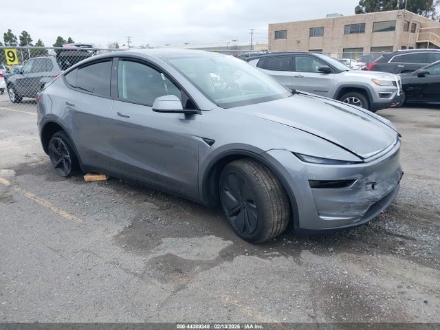 2026 TESLA MODEL Y 7SAYGDED6TF538275