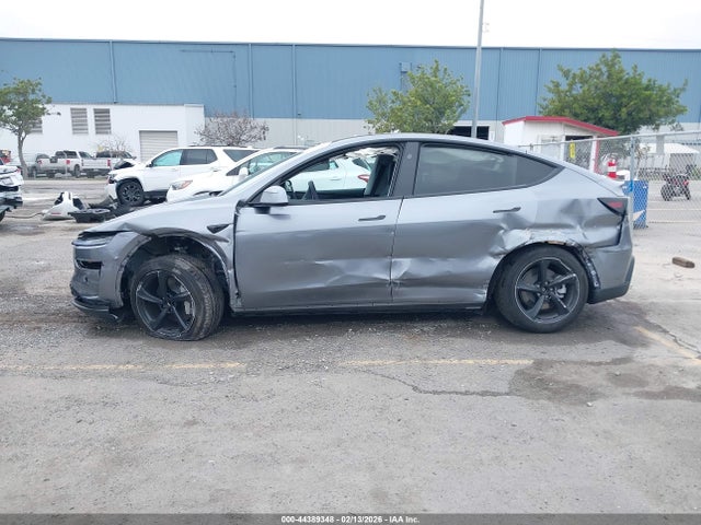 2026 Tesla Model Y Premium Rear-wheel Drive/standard Rear-wheel Drive მანქანა იყიდება აუქციონზე, vin: 7SAYGDED6TF538275, აუქციონის ნომერი: 44389348