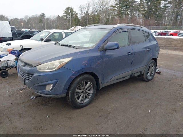 KM8JU3AGXEU831930 Hyundai TUCSON SE