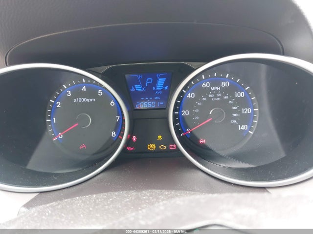 KM8JU3AGXEU831930 Hyundai TUCSON SE